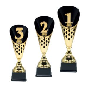 Zestaw eleganckich pucharów sportowych w promocyjnej cenie od Nagrodzony.pl, idealnych na turnieje i wydarzenia.