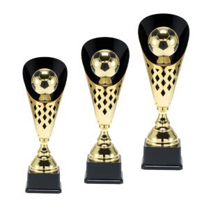 Zestaw eleganckich pucharów sportowych w promocyjnej cenie od Nagrodzony.pl, idealnych na turnieje i wydarzenia.